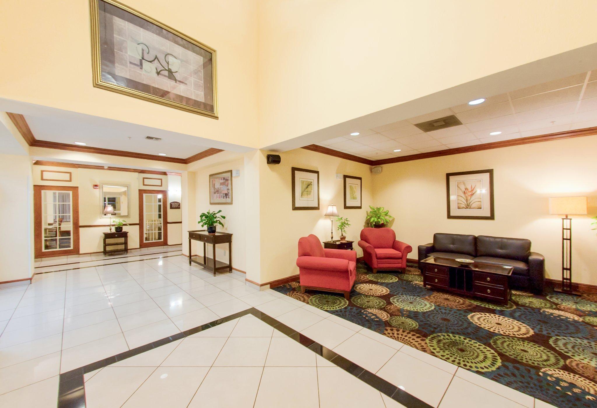 Holiday Inn Express Hotel & Suites Tampa-Fairgrounds-Casino By Ihg Екстер'єр фото