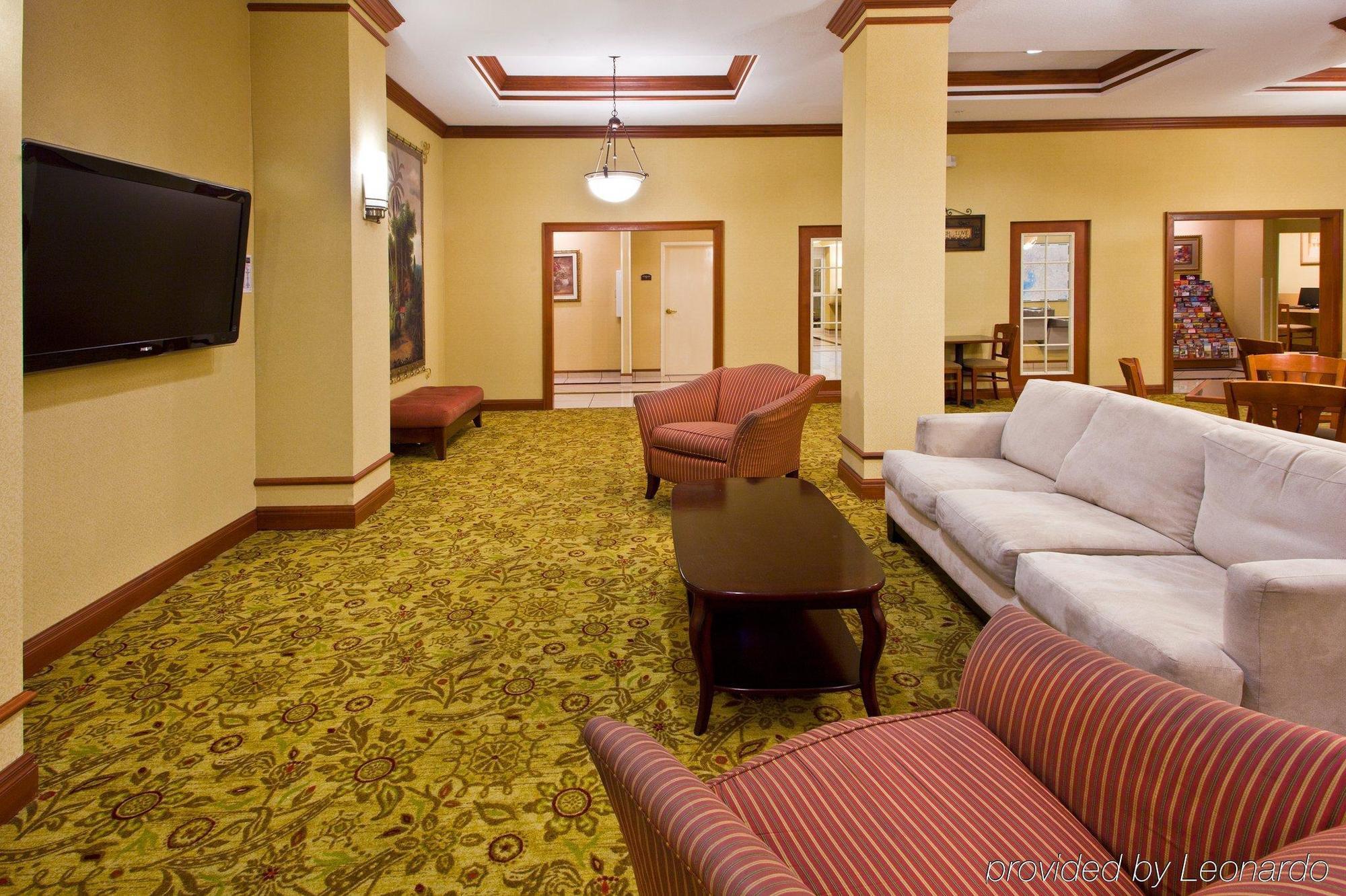 Holiday Inn Express Hotel & Suites Tampa-Fairgrounds-Casino, An Ihg Hotel Інтер'єр фото