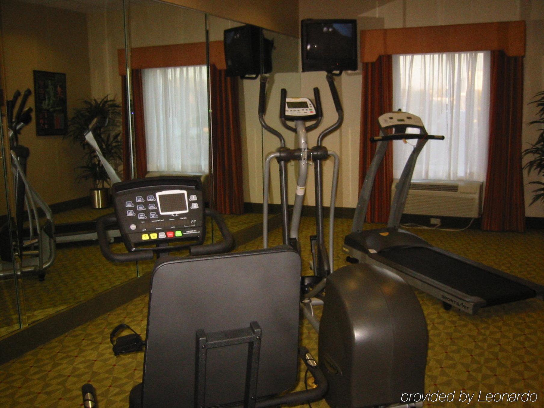 Holiday Inn Express Hotel & Suites Tampa-Fairgrounds-Casino By Ihg Зручності фото
