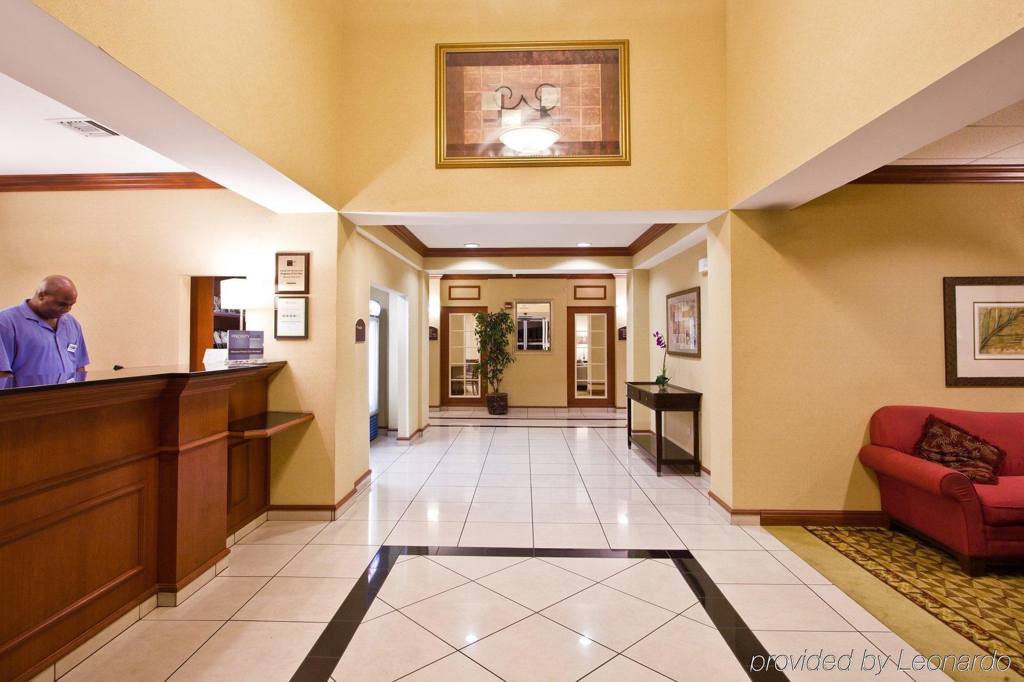 Holiday Inn Express Hotel & Suites Tampa-Fairgrounds-Casino By Ihg Інтер'єр фото
