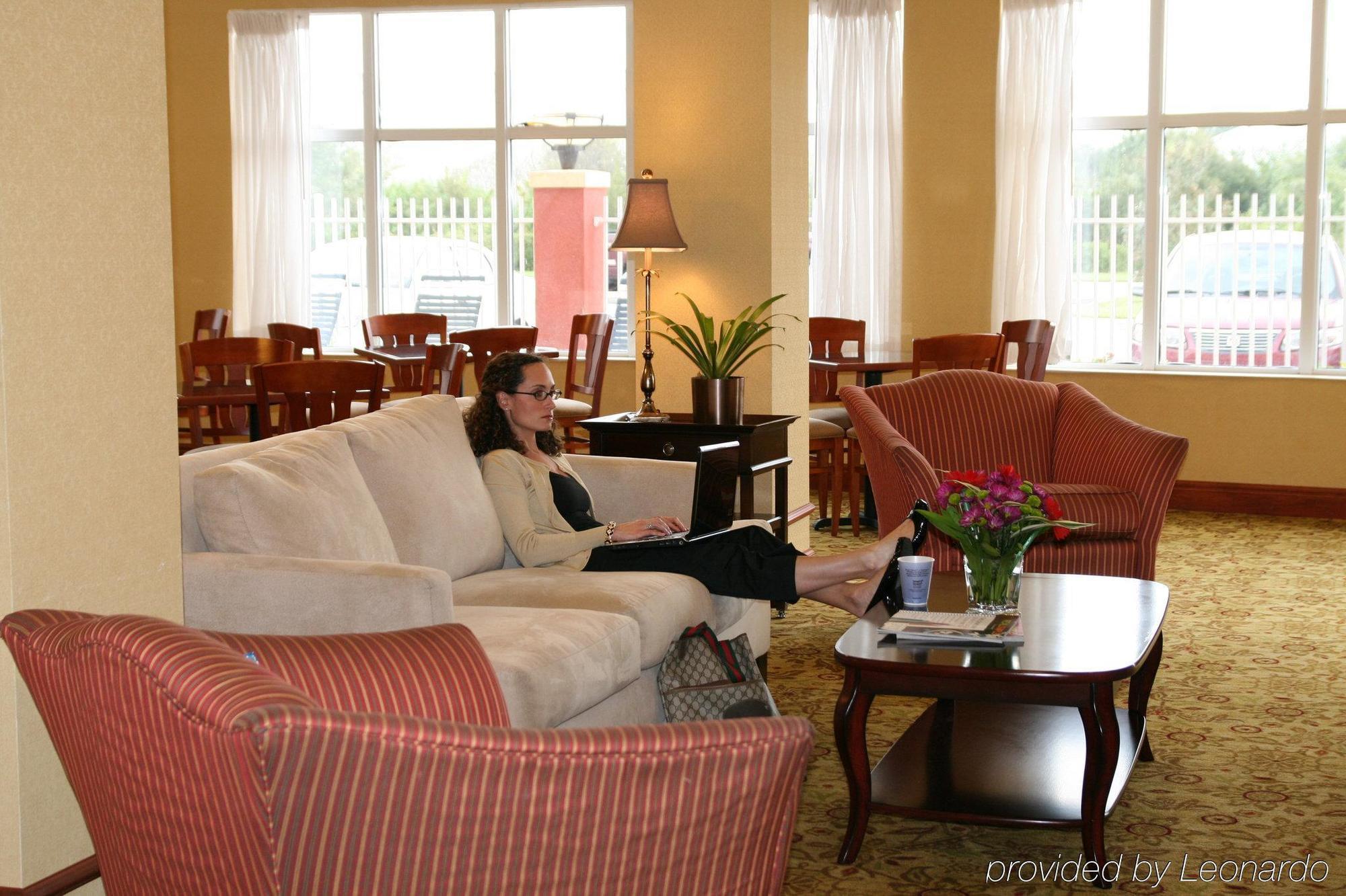 Holiday Inn Express Hotel & Suites Tampa-Fairgrounds-Casino By Ihg Інтер'єр фото